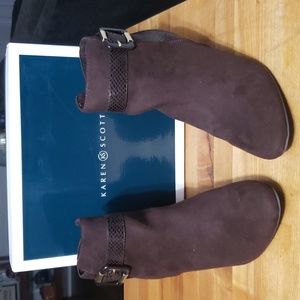Karen Scott size 12M brown booties.